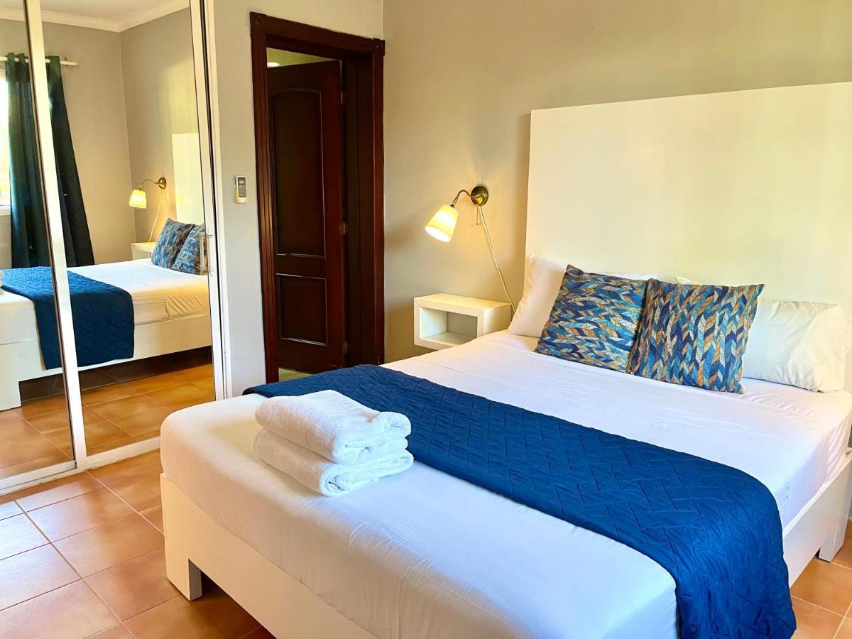 Punta Cana Seven Beaches エクステリア 写真